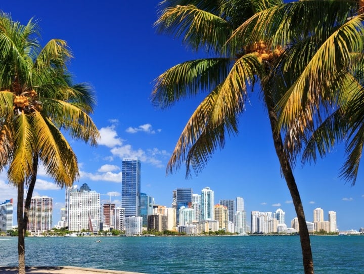Explore EventUp venues near Miami